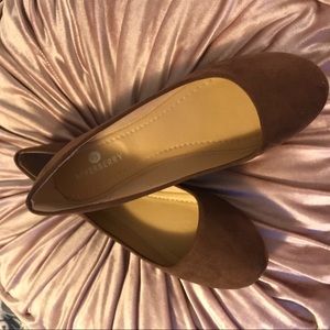 NWOT Riverberry New Flats Size 8 fit like 7 1/2